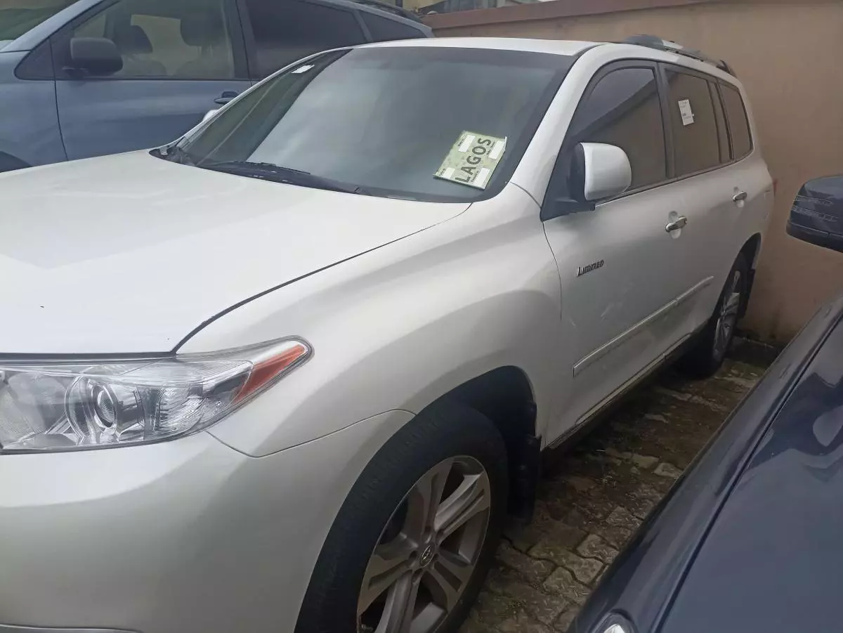 Toyota Highlander - 2012
