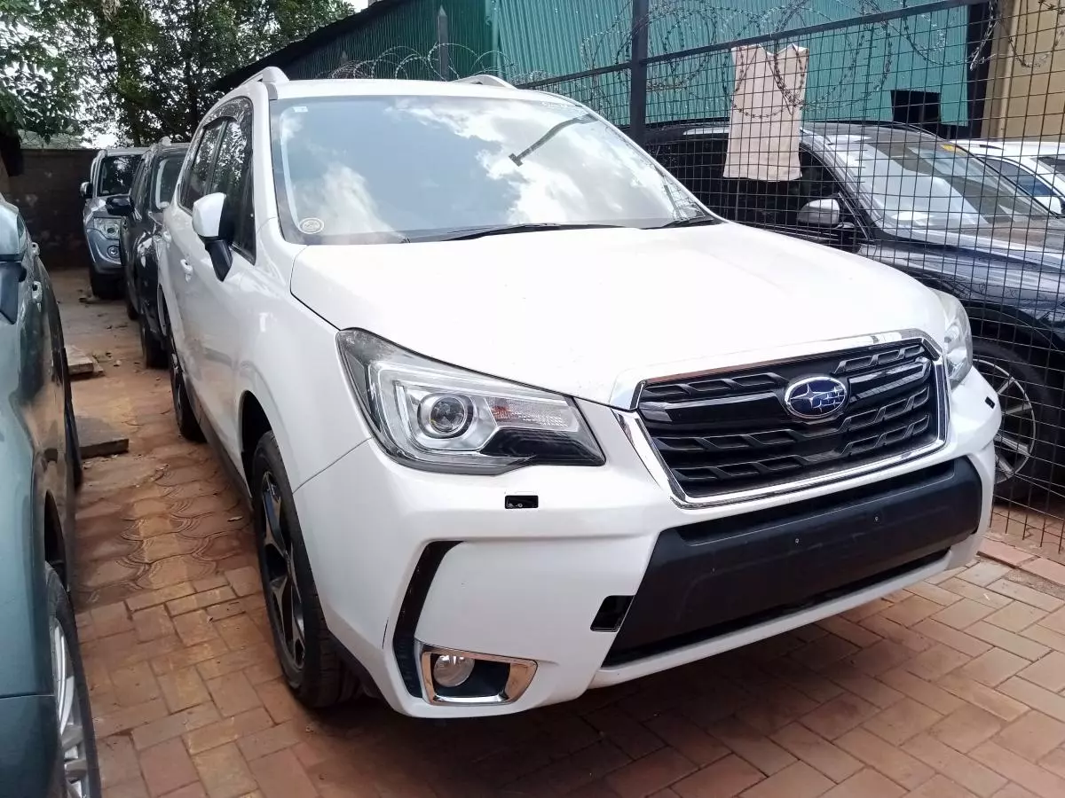 Subaru Forester   - 2015