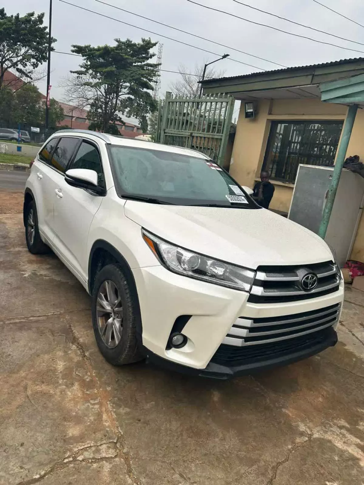 Toyota Highlander   - 2014