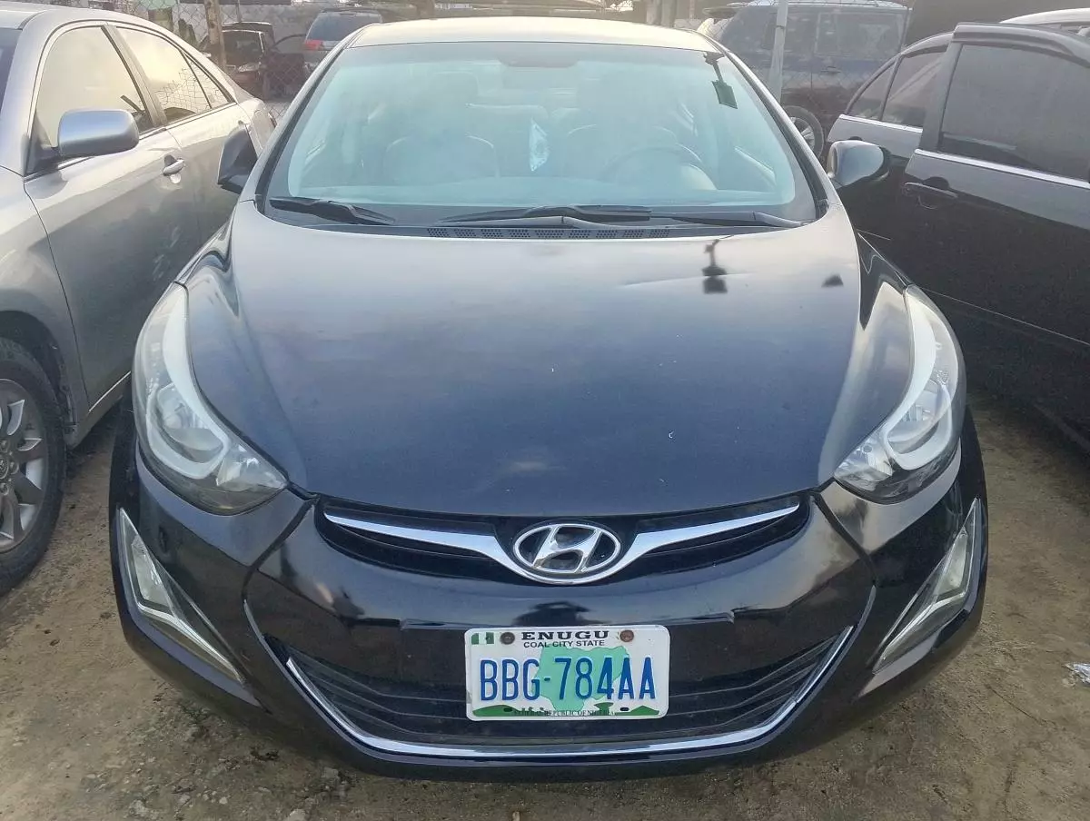 Hyundai Elantra   - 2014