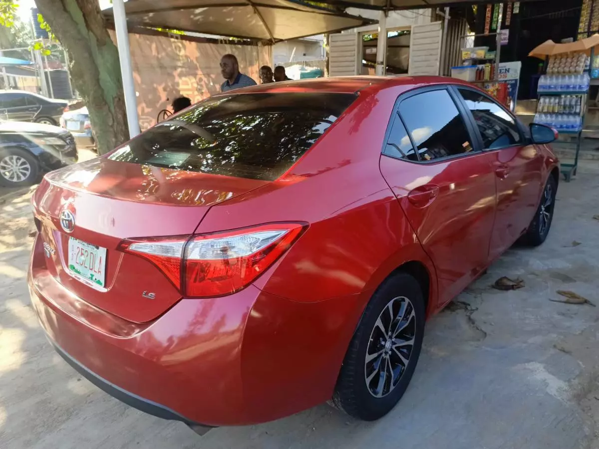 Toyota Corolla   - 2015