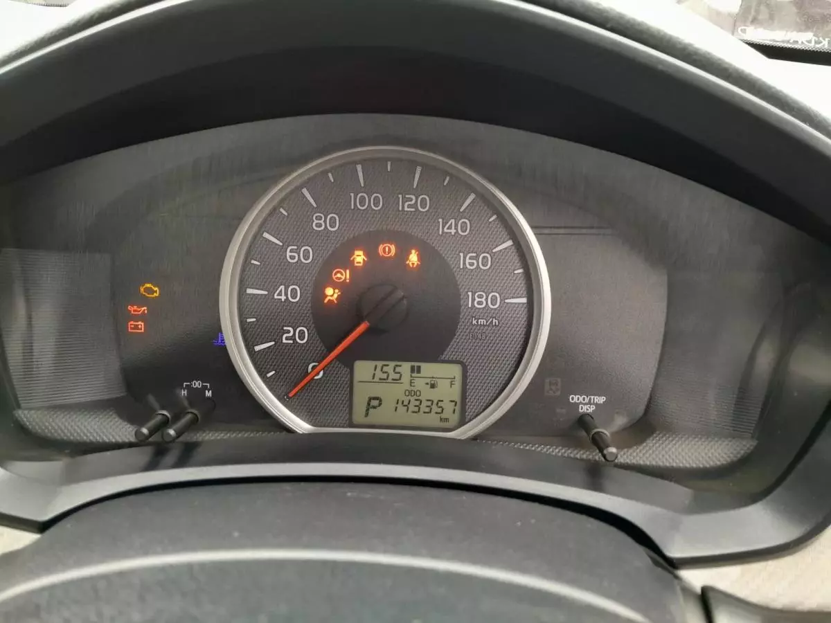 Toyota Axio  - 2013