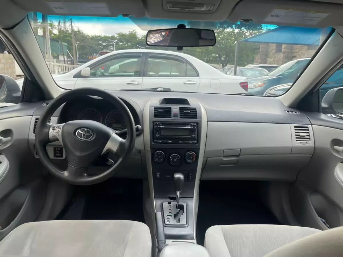 Toyota Corolla - 2013
