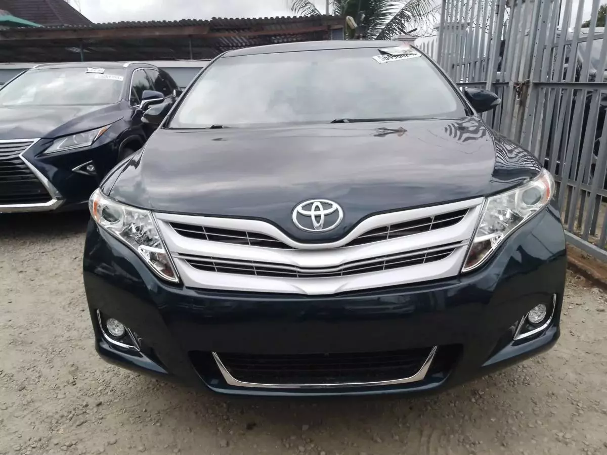 Toyota Venza   - 2013