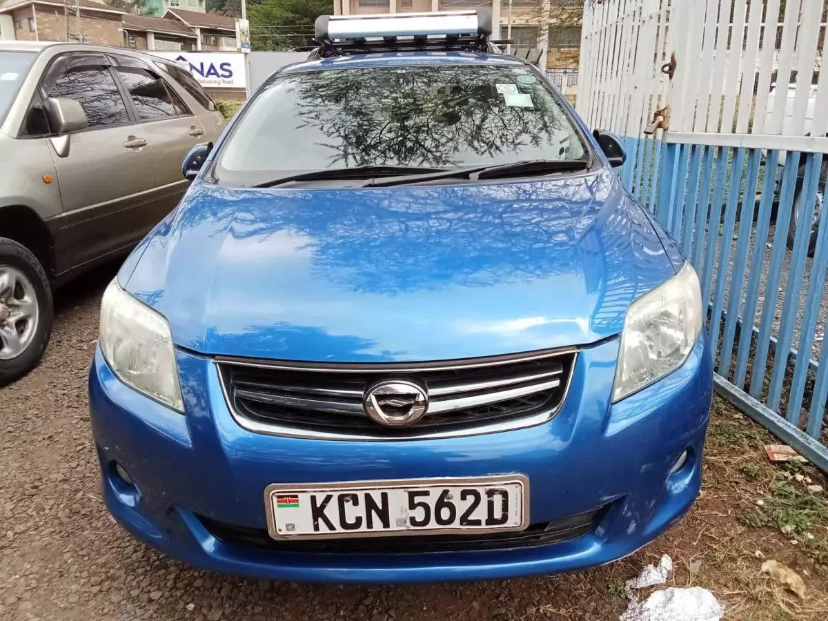 Toyota Fielder    - 2010