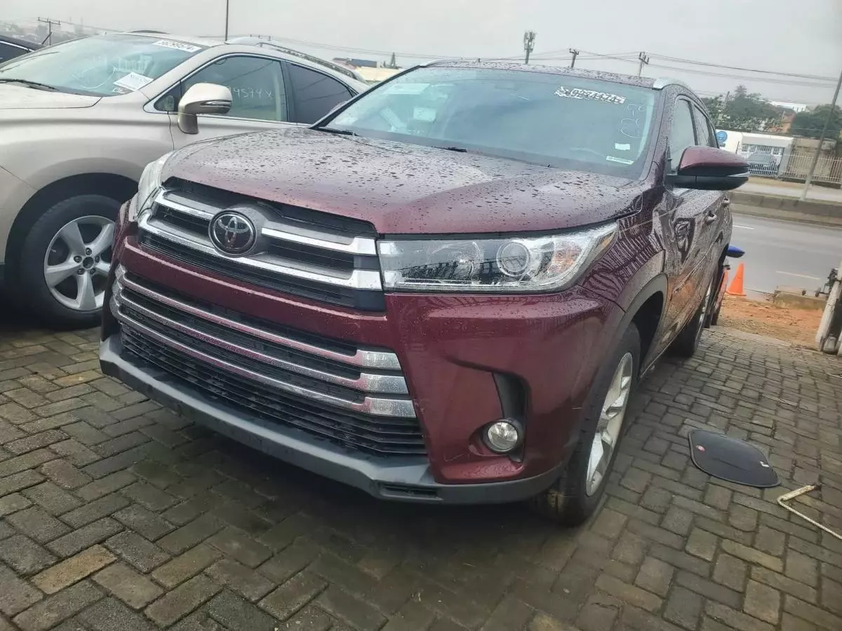 Toyota Highlander   - 2018