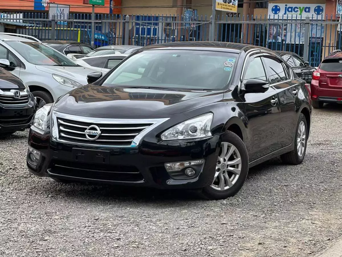 Nissan Teana - 2015