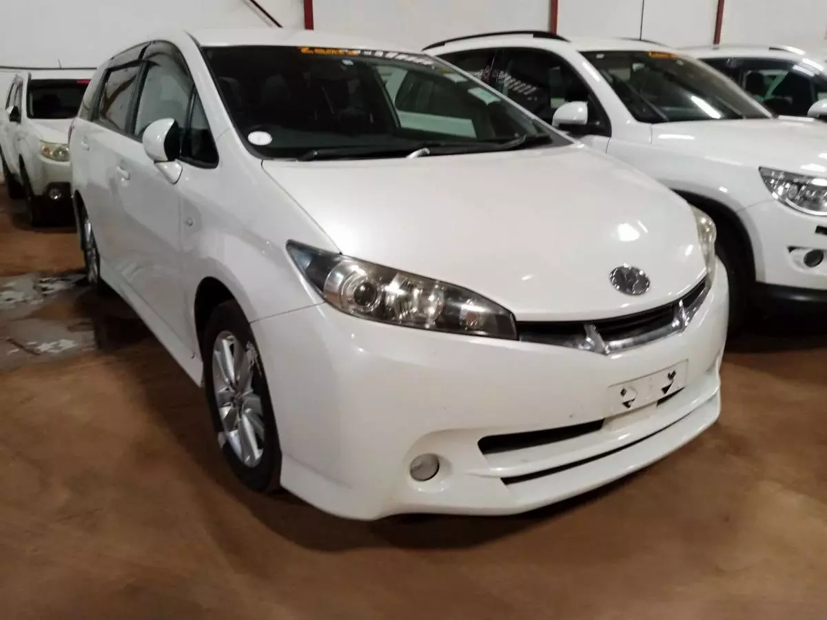 Toyota Wish   - 2009