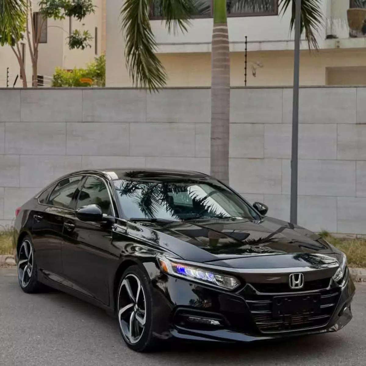 Honda Accord   - 2020