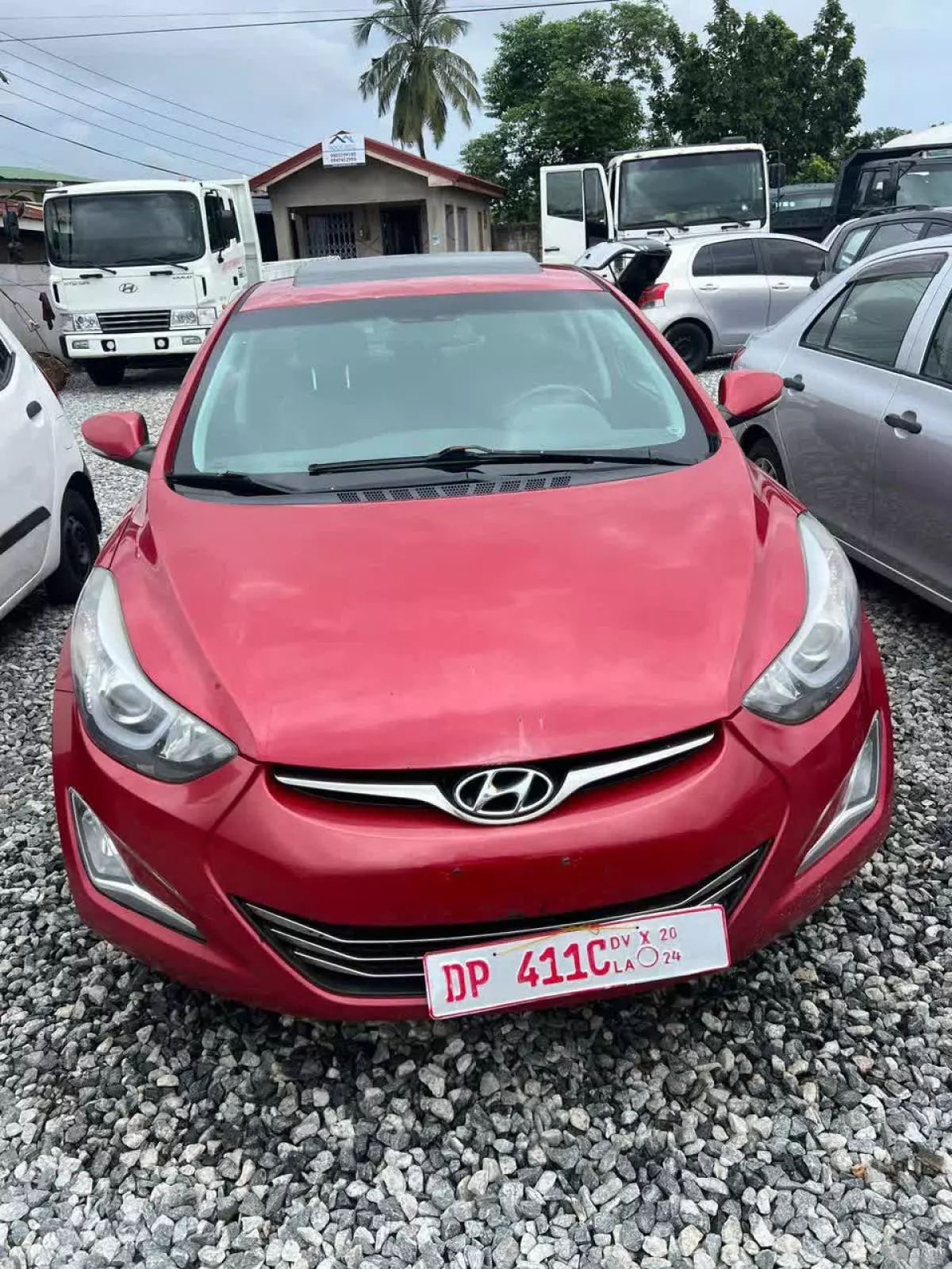 Hyundai Elantra   - 2014