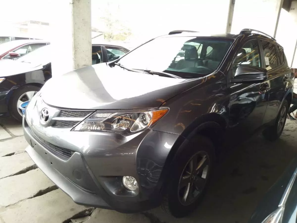 Toyota RAV 4 - 2015