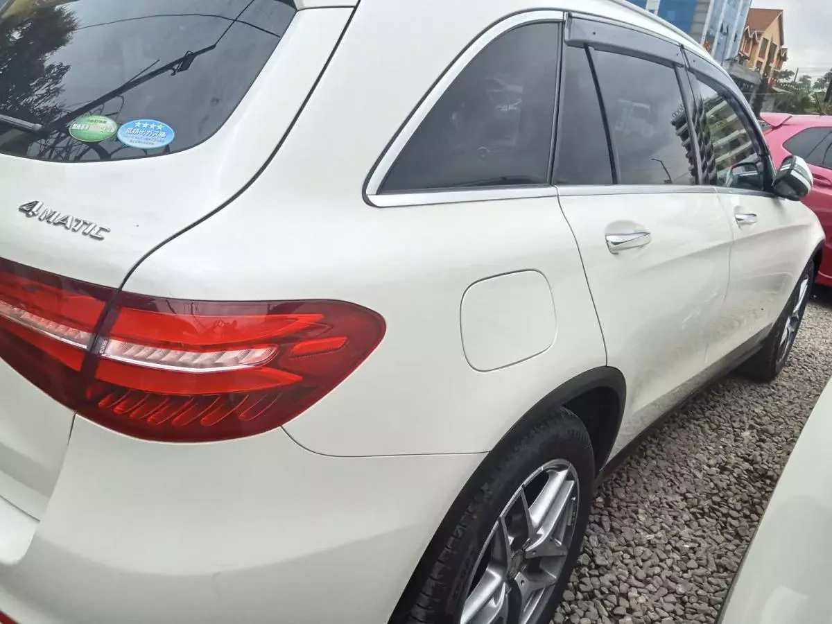 Mercedes-Benz GLC 250   - 2016