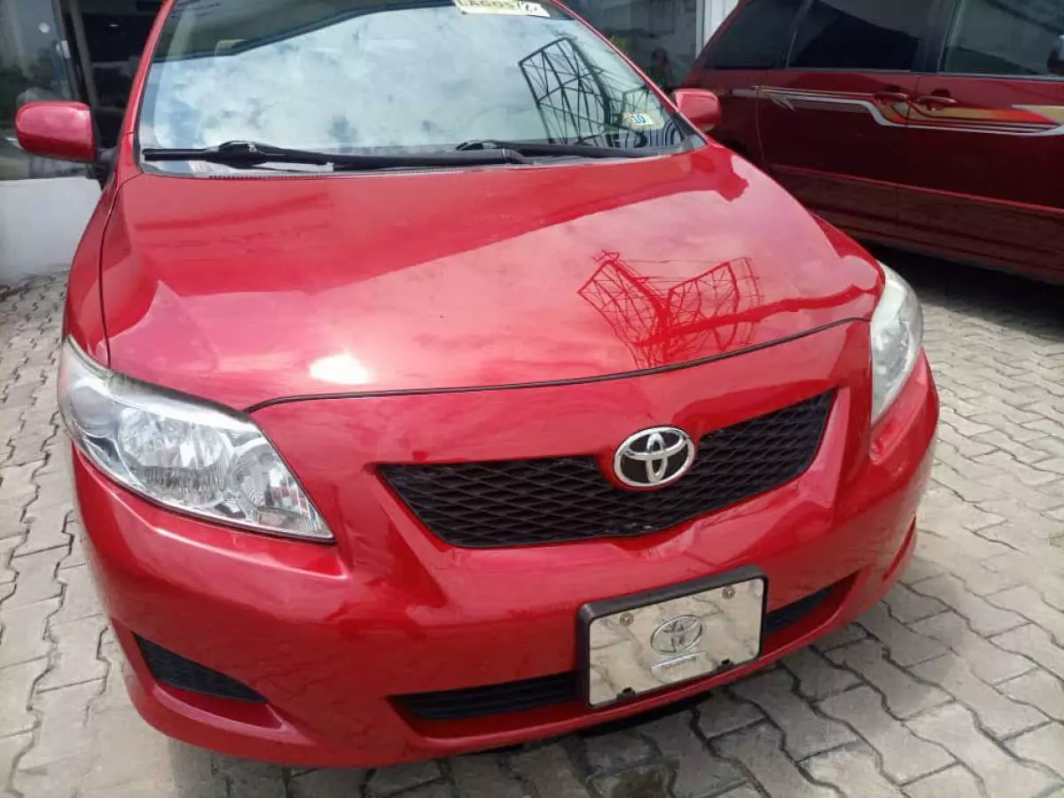 Toyota Corolla - 2010