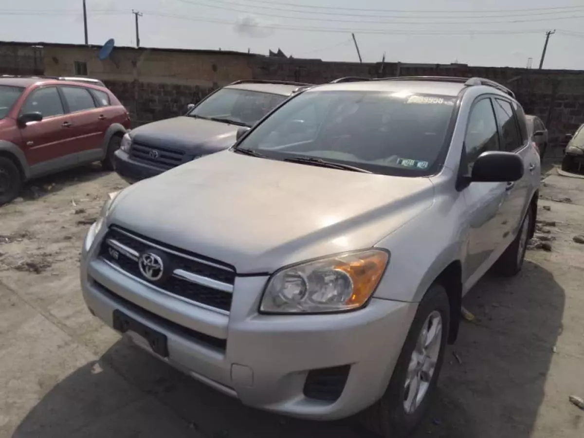 Toyota RAV 4 - 2010