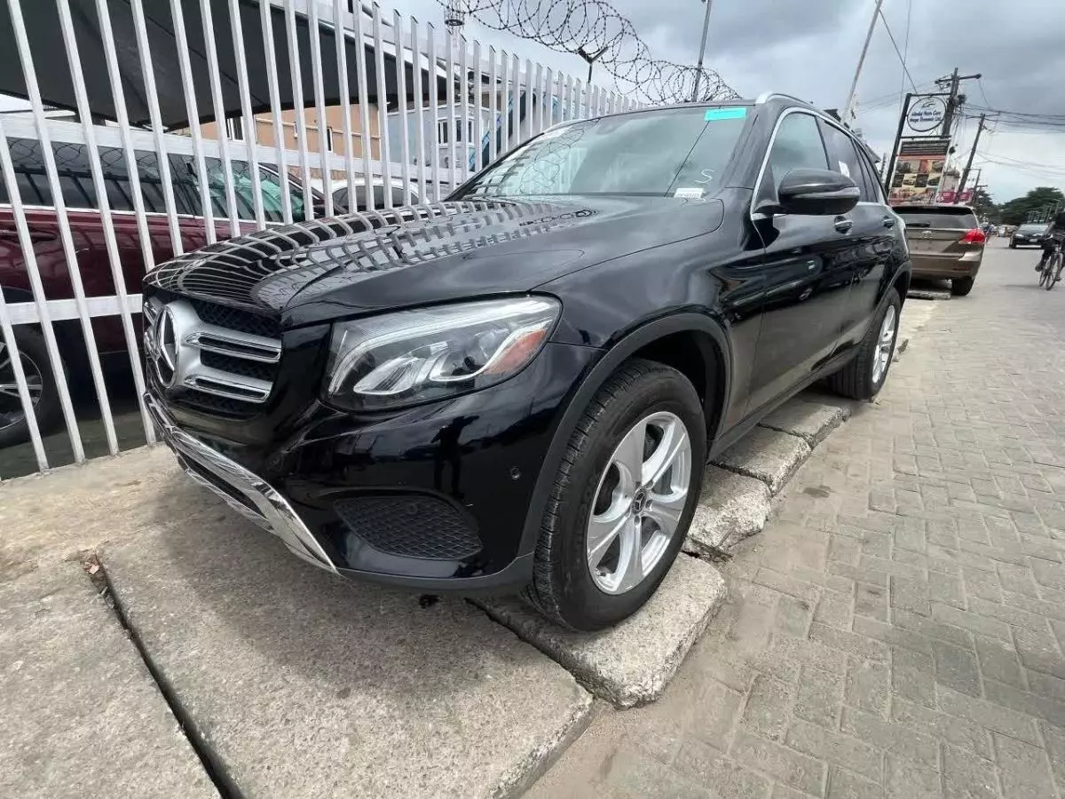 Mercedes-Benz GLC 300   - 2018