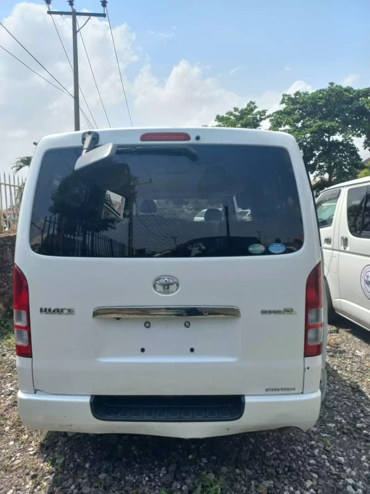 Toyota Hiace   - 2012