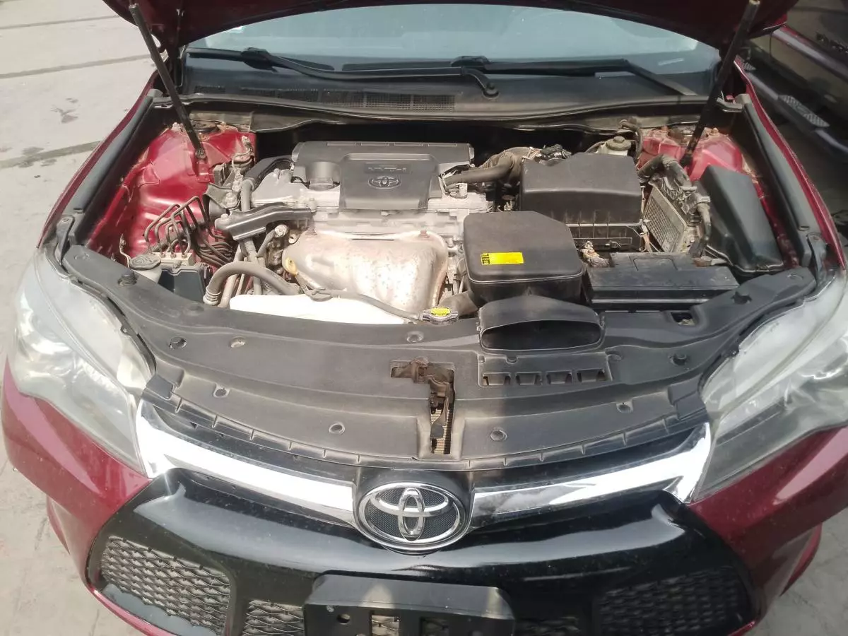 Toyota Camry   - 2015