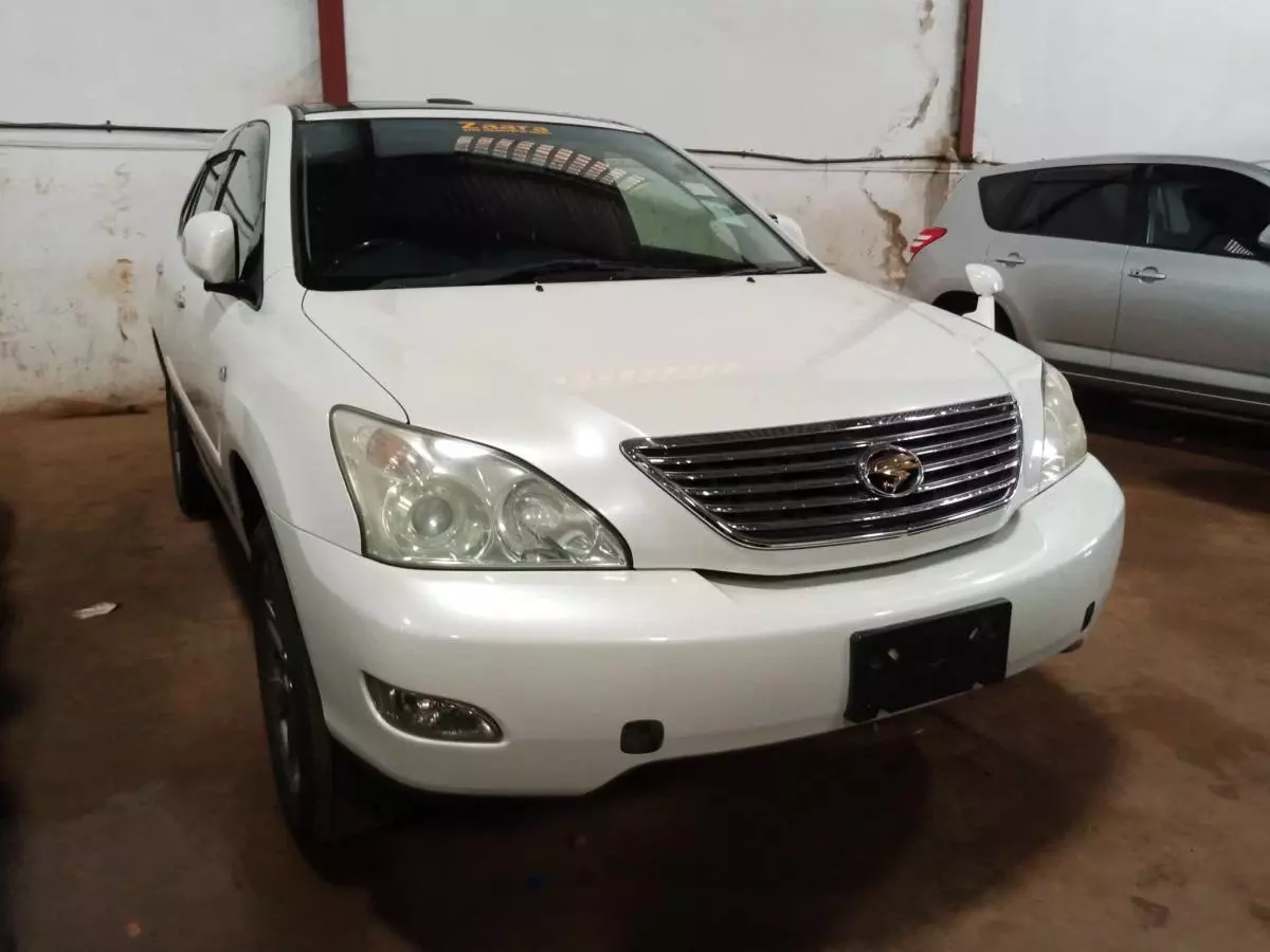 Toyota Harrier   - 2009