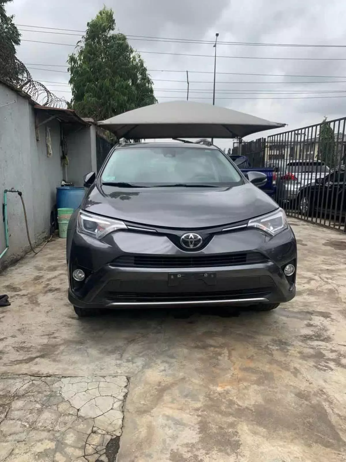 Toyota RAV 4   - 2017