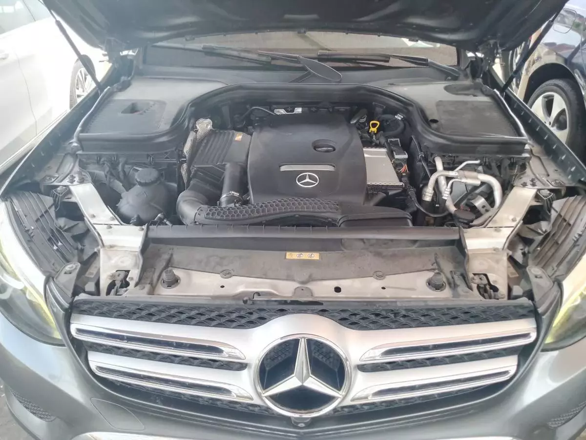 Mercedes-Benz GLC 300   - 2018