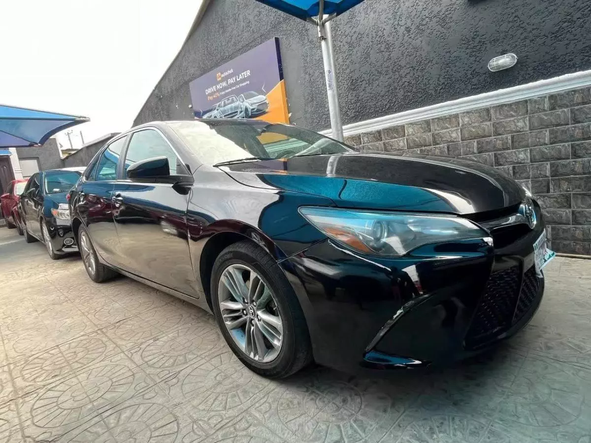 Toyota Camry   - 2015