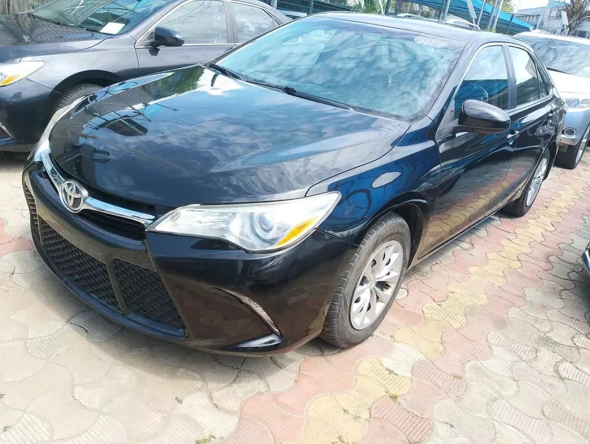 Toyota Camry   - 2015