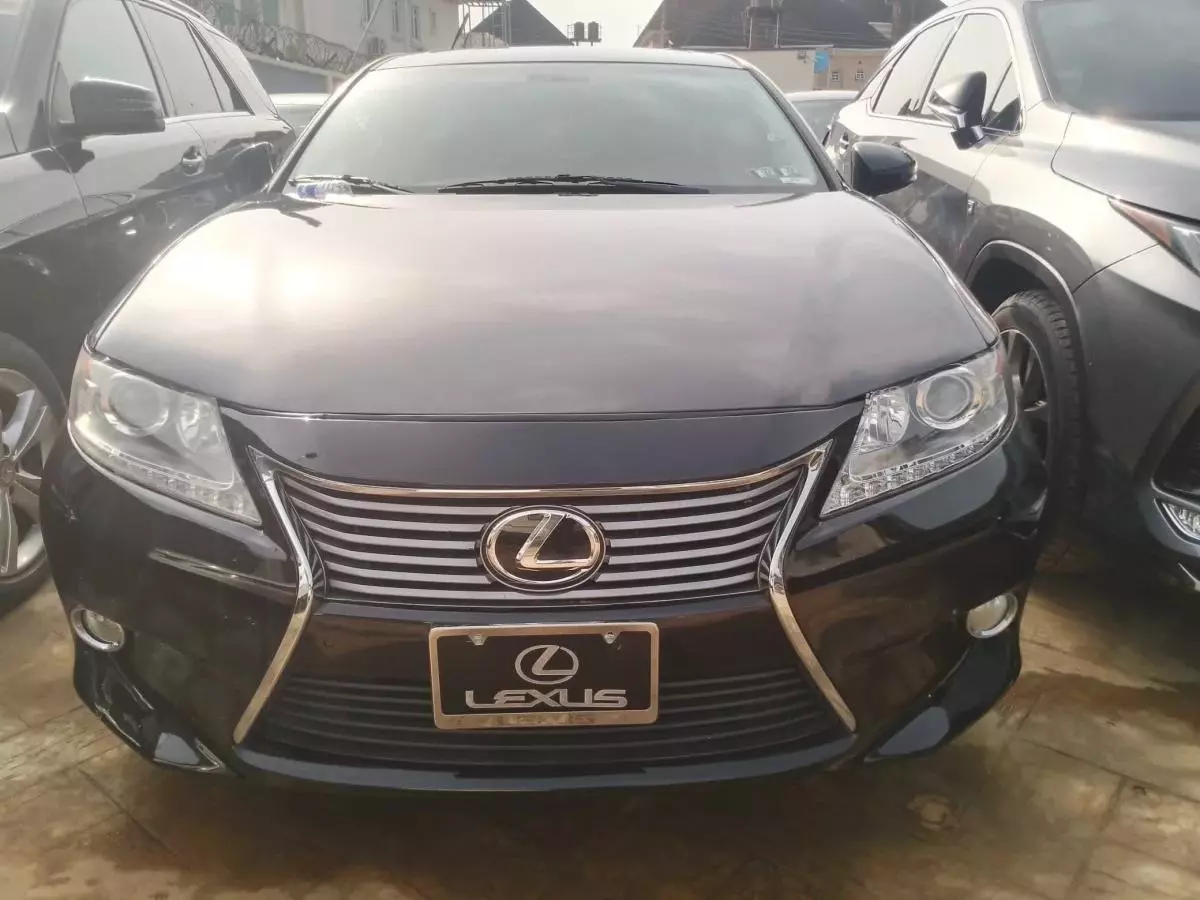 Lexus ES 350   - 2013