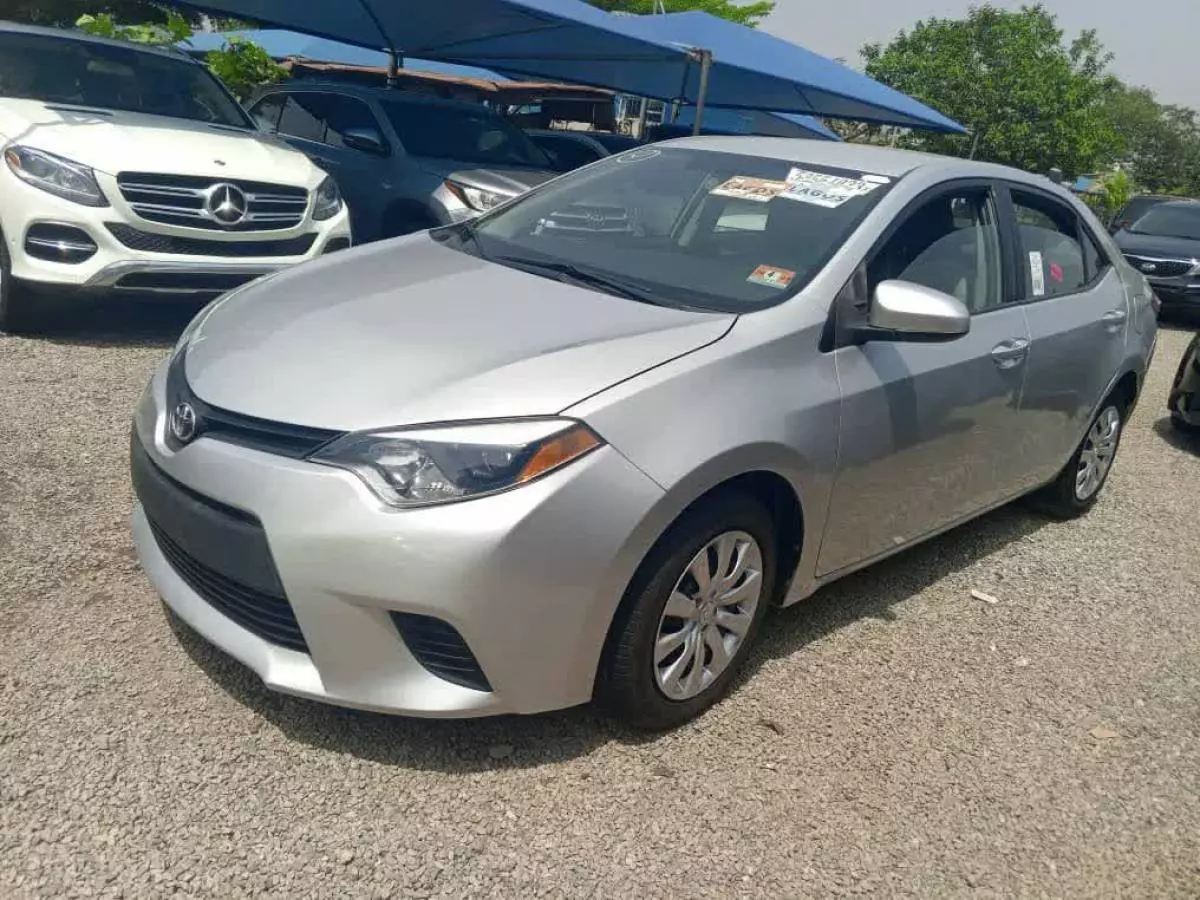 Toyota Corolla   - 2015