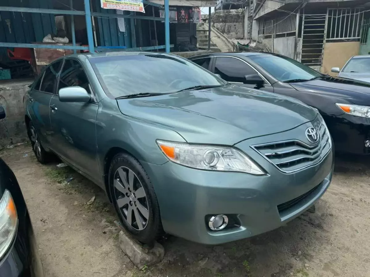 Toyota Camry   - 2007