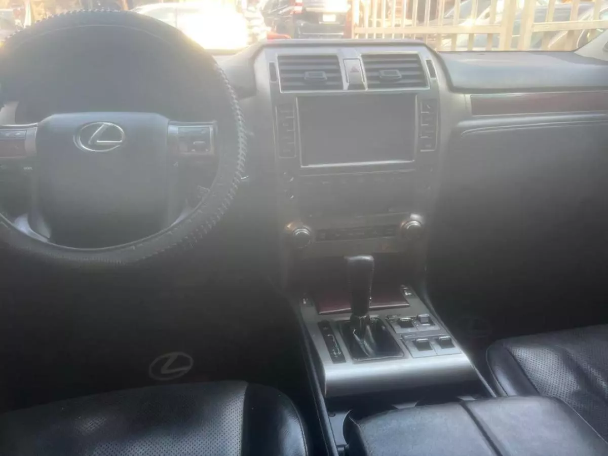 Lexus GX 460   - 2019