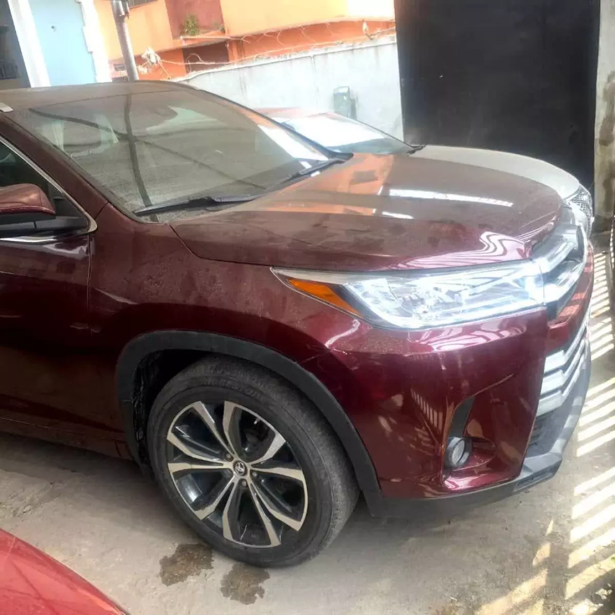 Toyota Highlander   - 2018