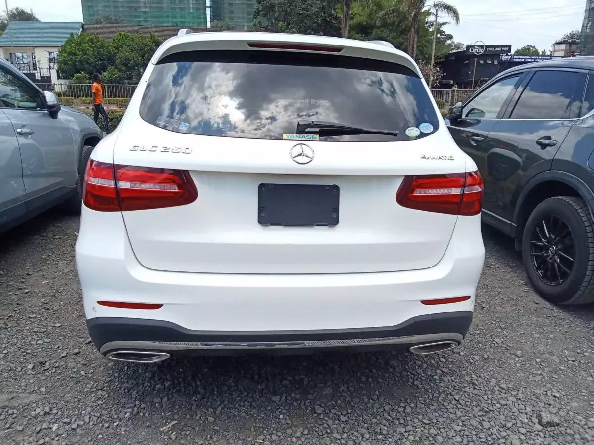 Mercedes-Benz GLC 250   - 2016