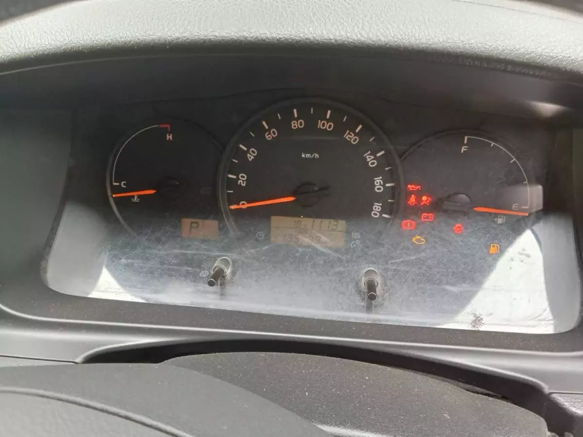 Toyota Noah - 2016