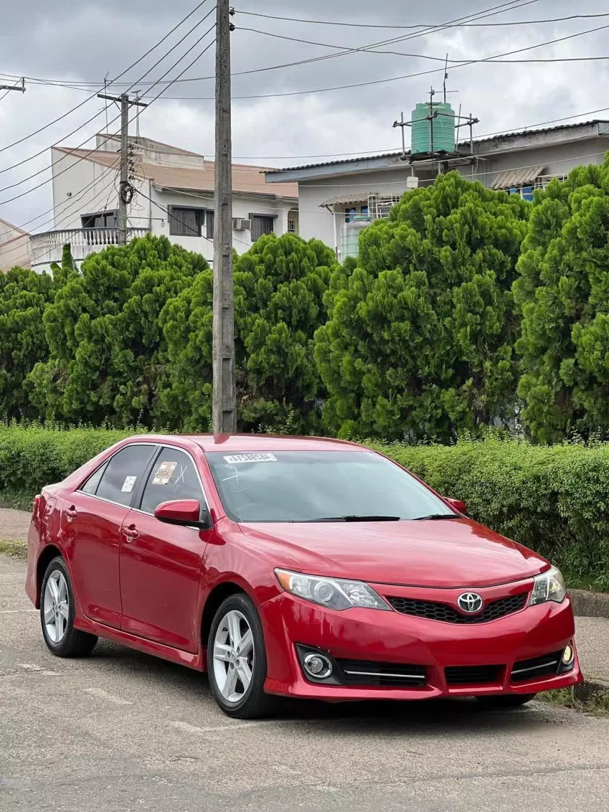 Toyota Camry   - 2013