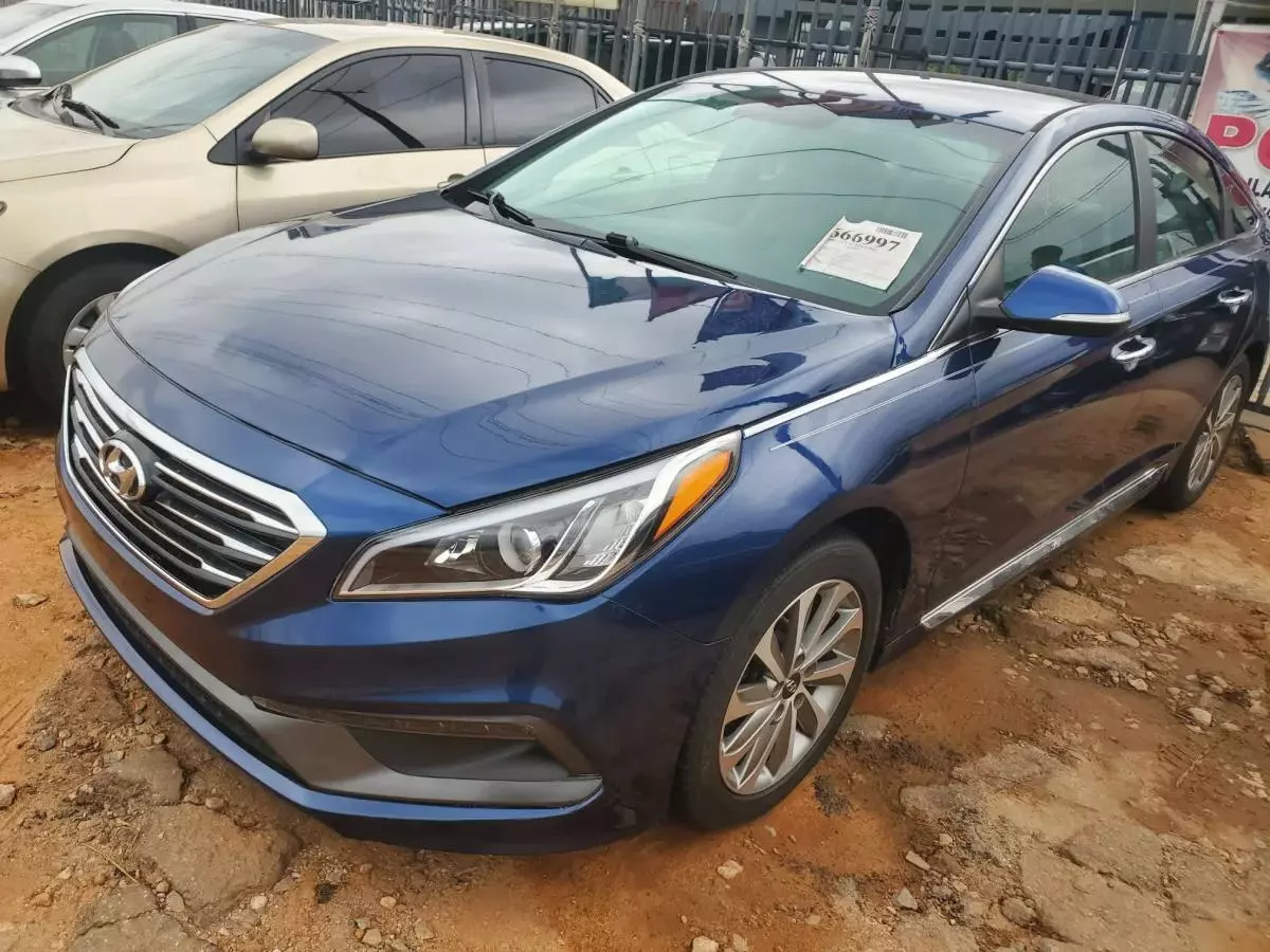 Hyundai Sonata   - 2016