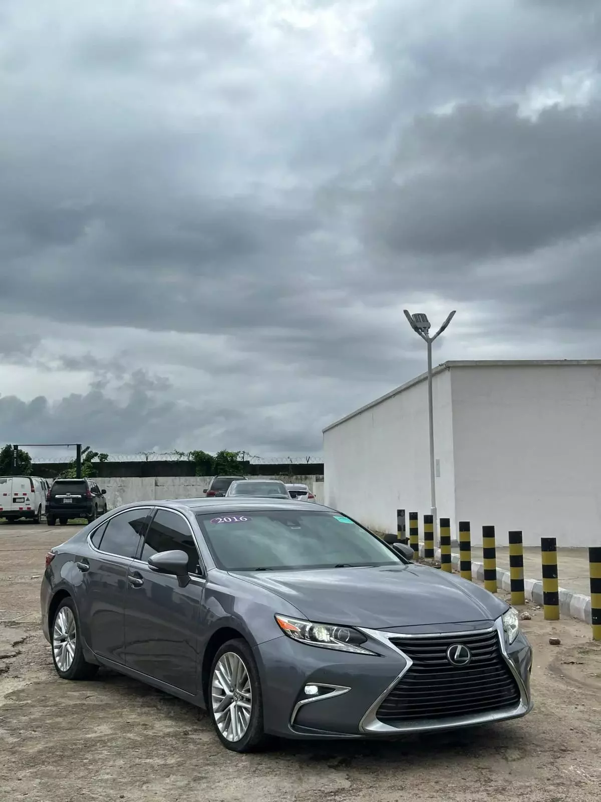 Lexus ES 350   - 2016