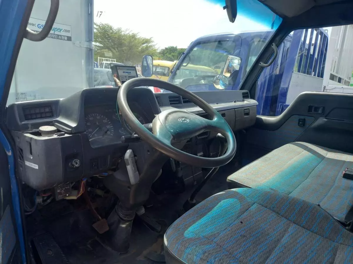 Hyundai Mighty - 2005