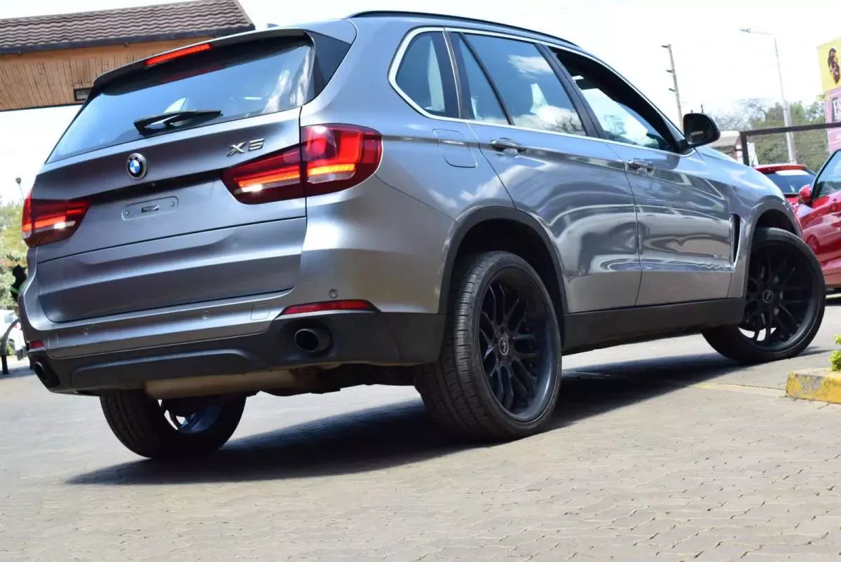 BMW X5 - 2015