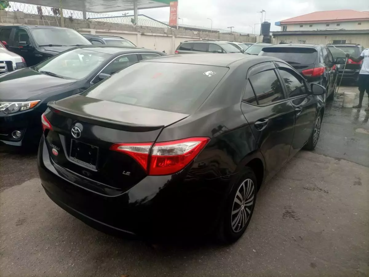 Toyota Corolla   - 2015