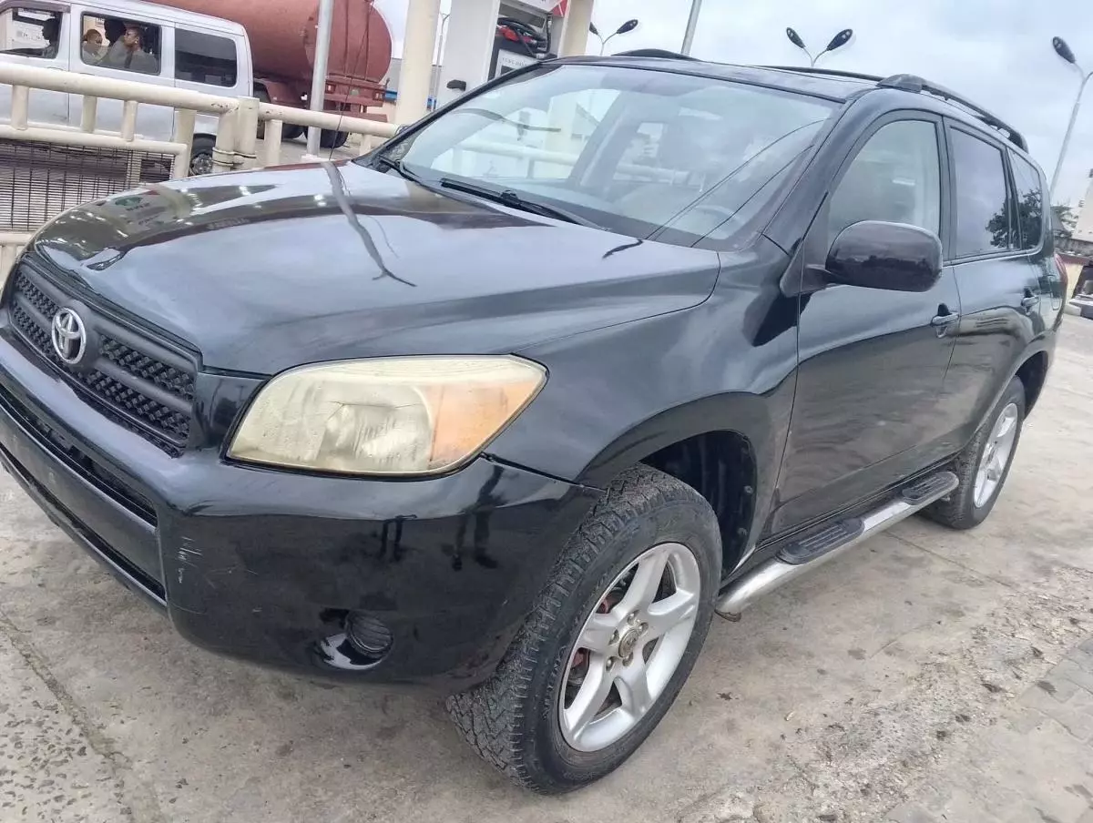 Toyota Rav4   - 2007