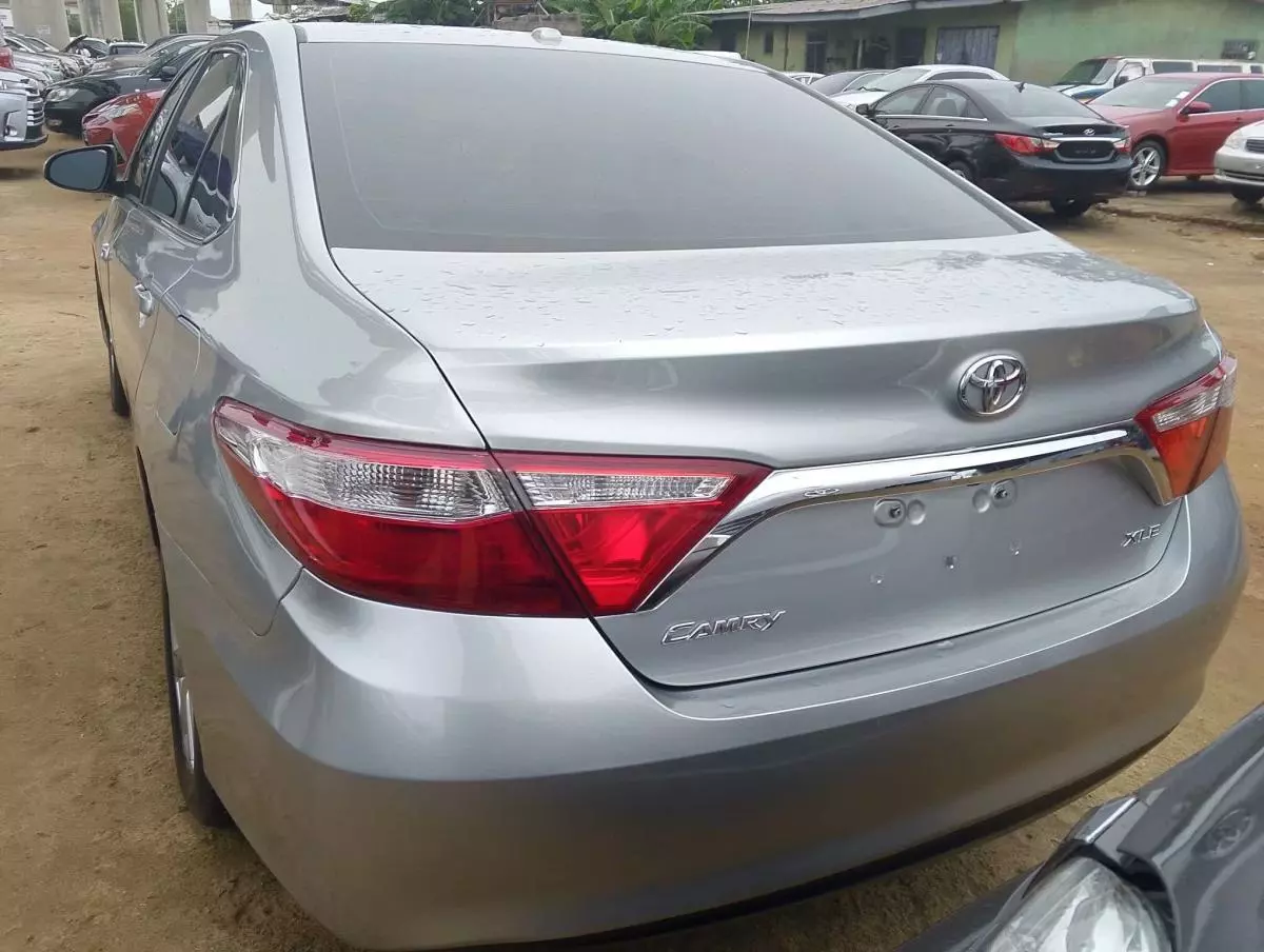 Toyota Camry   - 2015