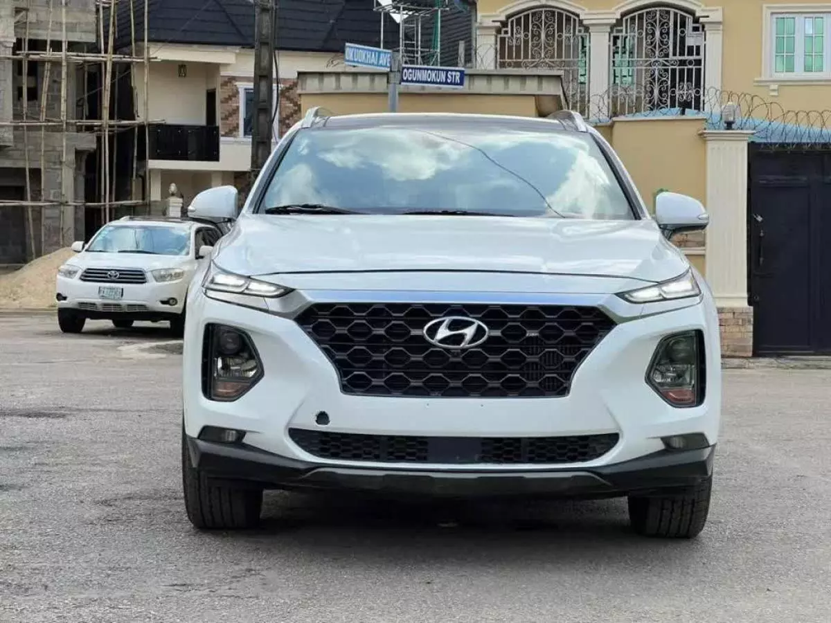 Hyundai Sonata   - 2019