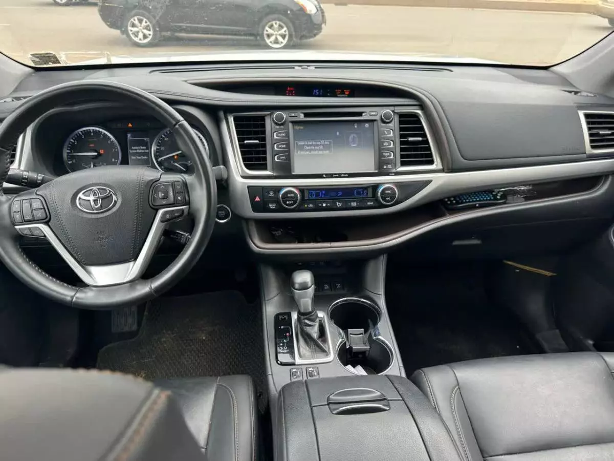Toyota Highlander - 2019