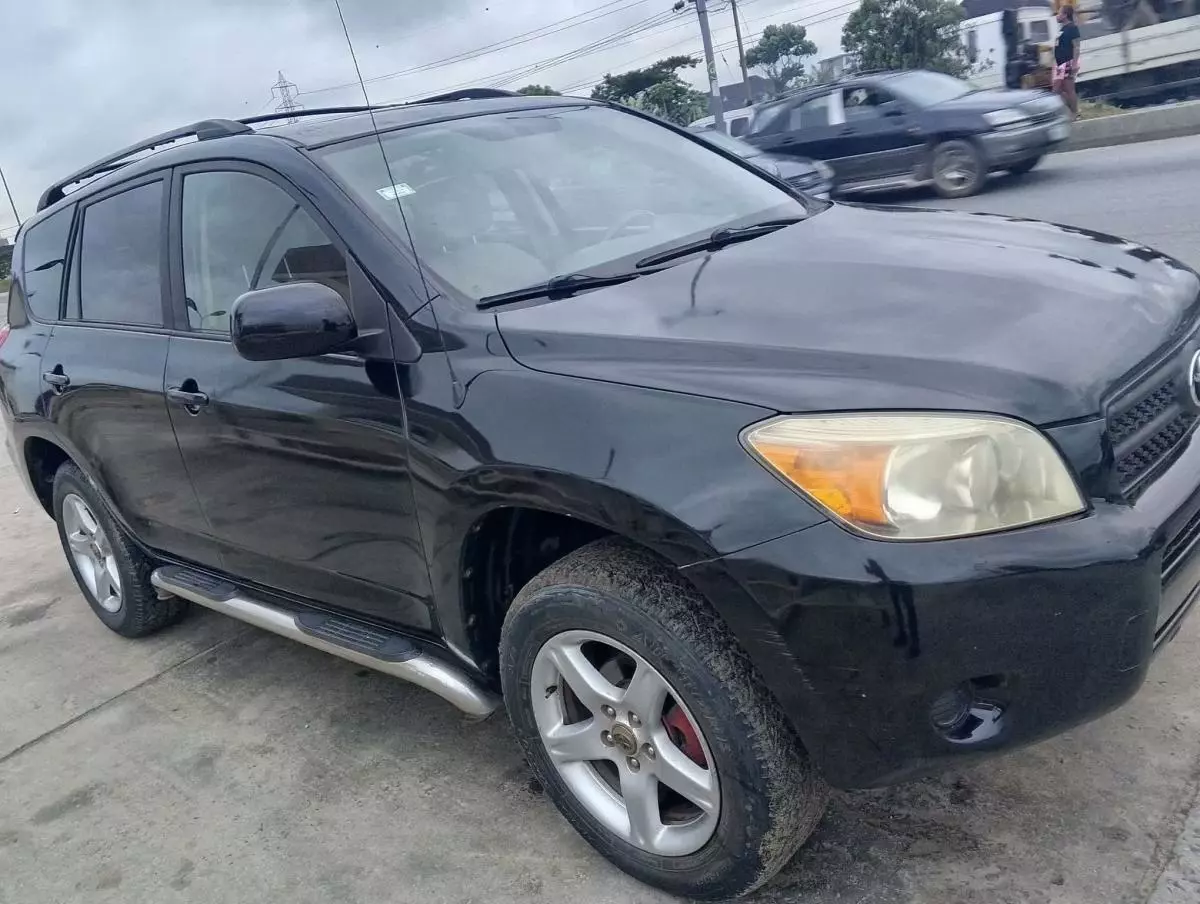 Toyota Rav4   - 2007