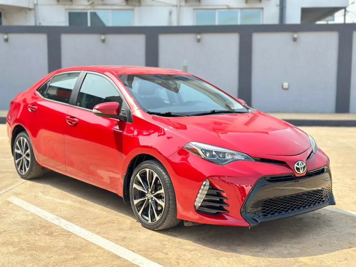 Toyota Corolla   - 2018