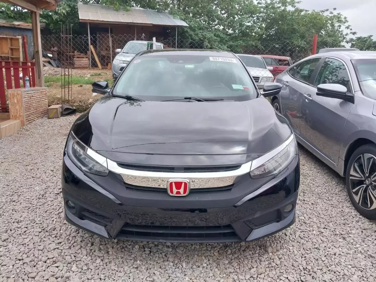 Honda Civic   - 2016