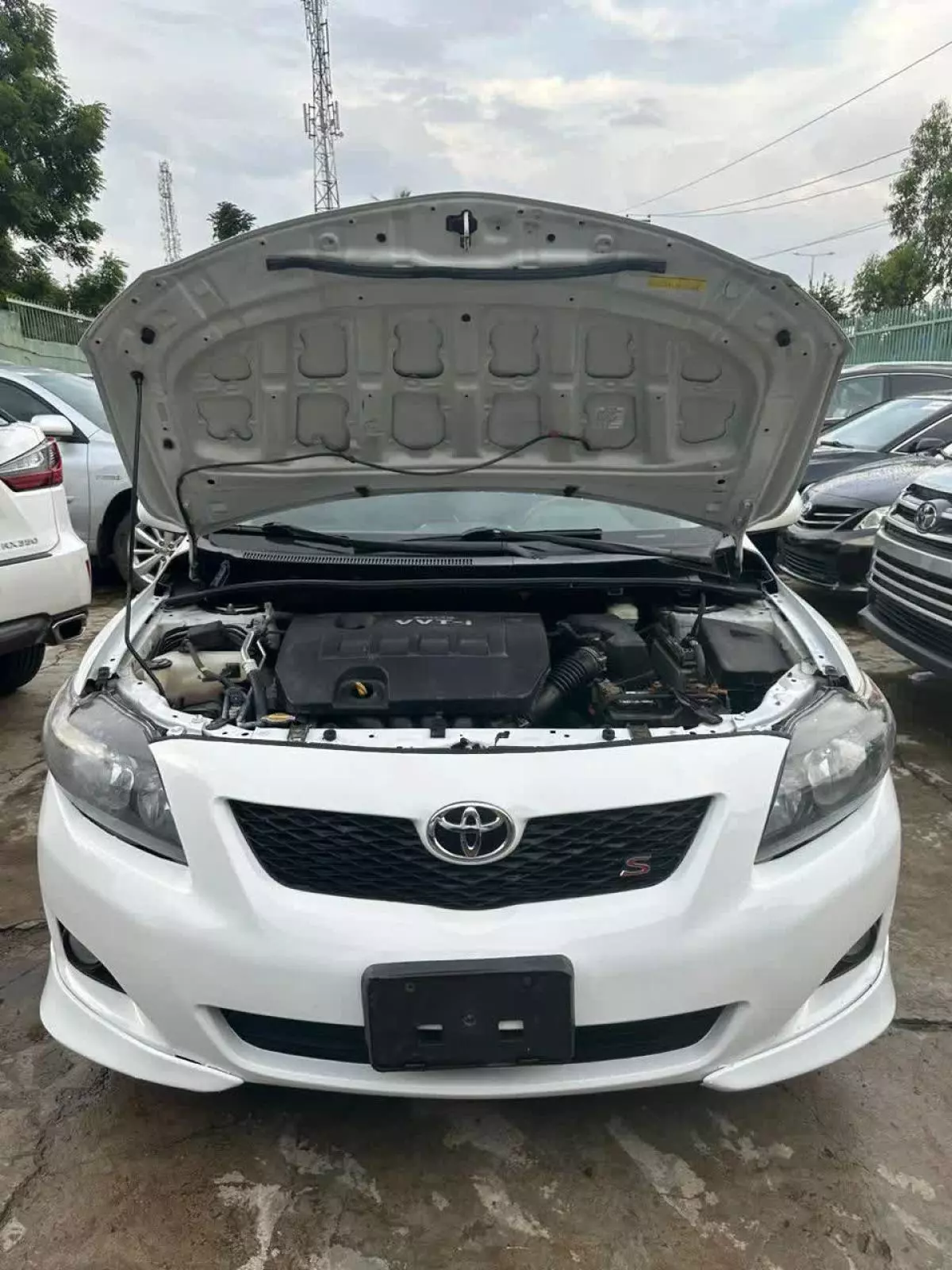 Toyota Corolla   - 2009