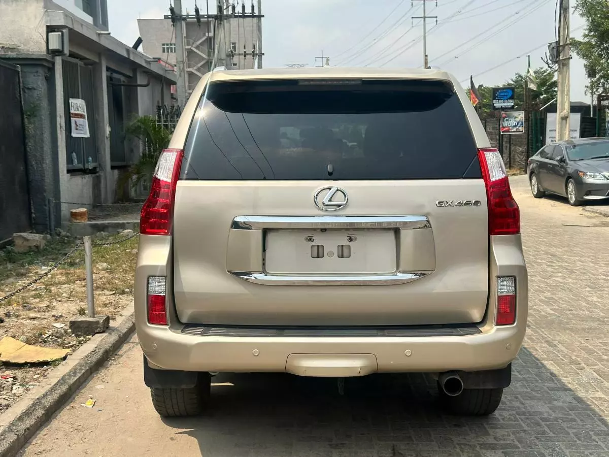 Lexus GX 460   - 2012