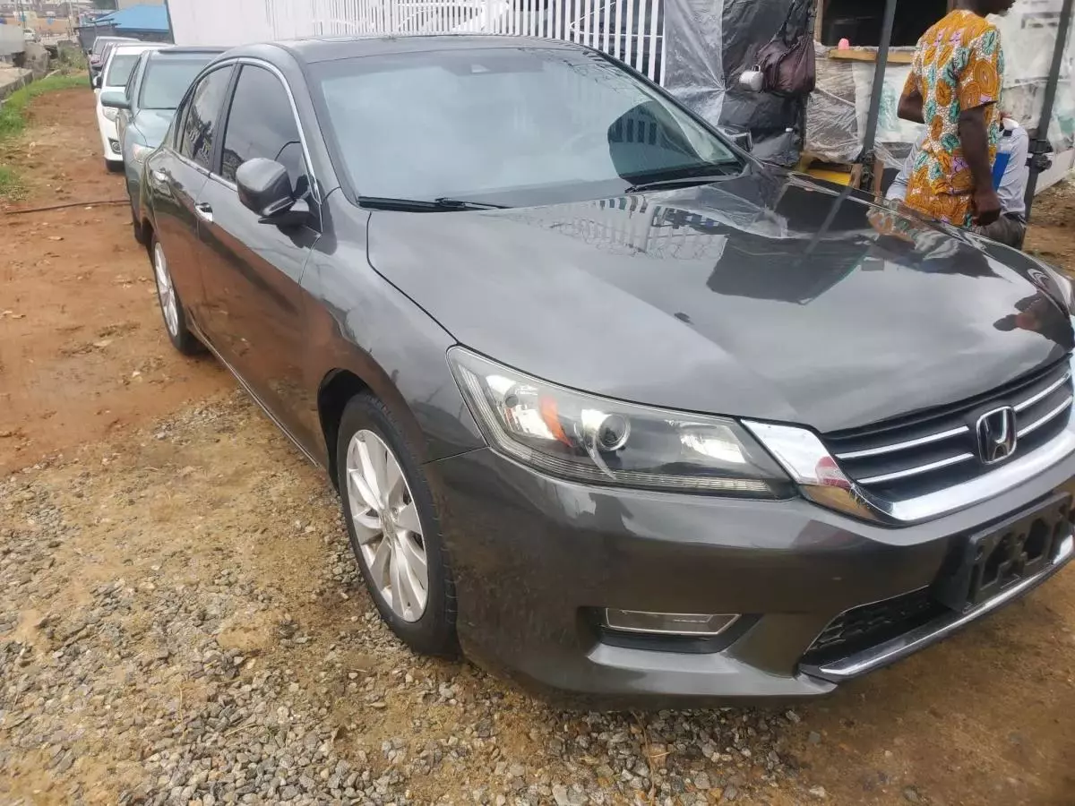 Honda Accord   - 2013