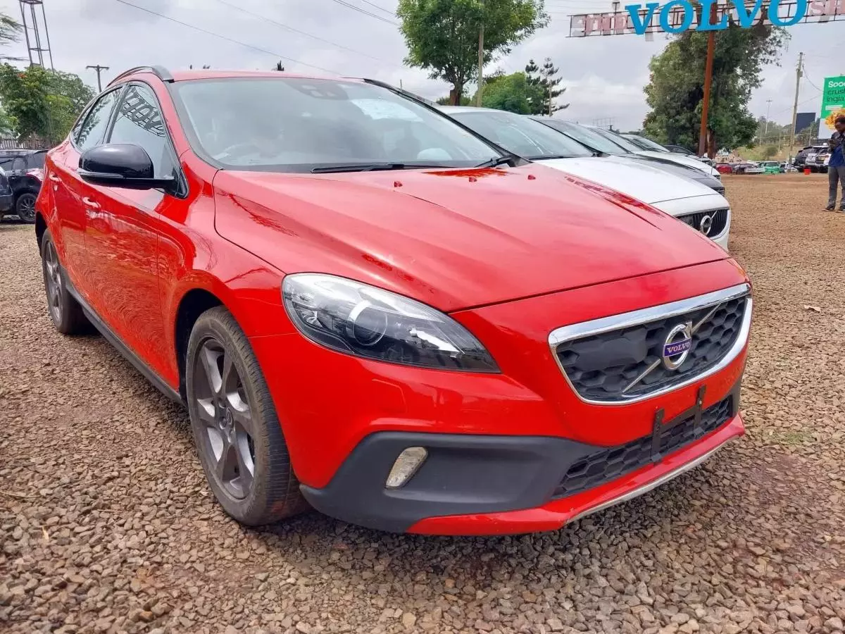 Volvo V40   - 2017